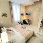 فندق مبيت وإفطار De Nava ريجّو دي كالابريا